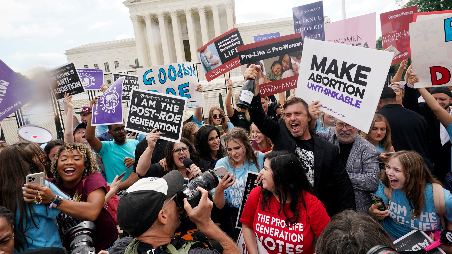 BREAKING: Supreme Court releases decision to overturn Roe v. Wade - Rebel News