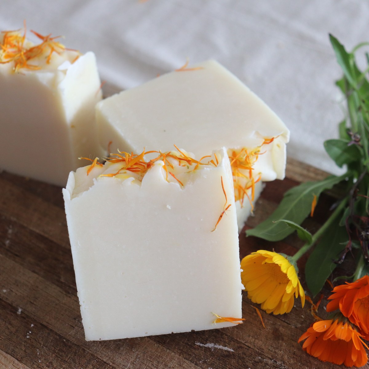 Easy Tallow-Coconut Soap with Calendula Petals – Beans For Lunch