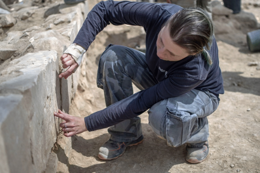 Pilgrims At A Gaza Port 1500 Years Ago–Sign of a Wedding Feast? - The Kingdom Network